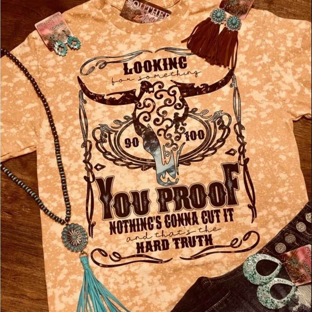 Country Graphic Tee with Bull Skull Design